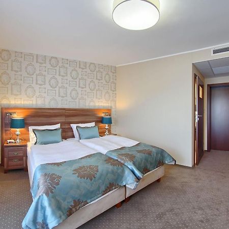 Hotel Opole Centrum Екстер'єр фото